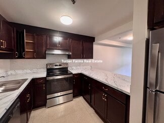 2 Smith St Unit BB, Boston, MA 02120
