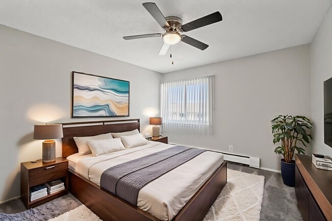 Rochester Square, Rochester, MI 48307 - photo 4