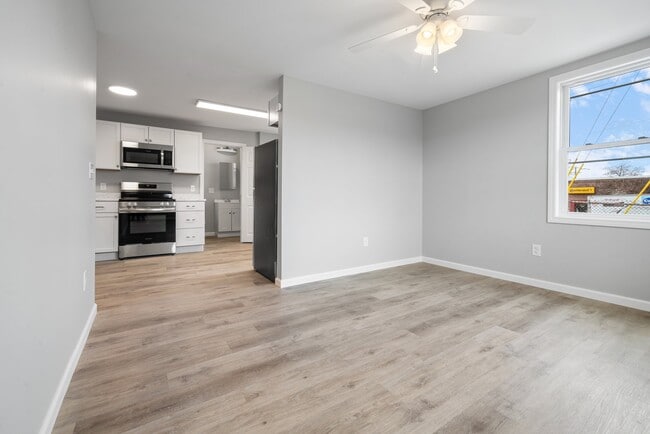 113 Temple St, Nashua, NH 03060 - photo 4