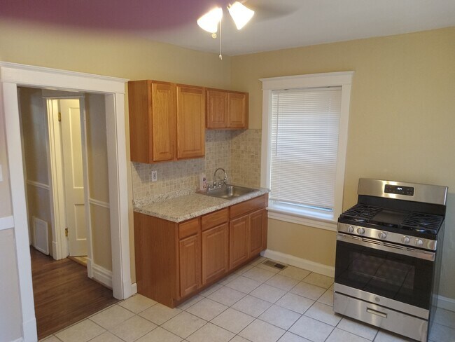 1219 Wilmington Ave unit 1219 A Wilmington Av, Saint Louis, MO 63111 - photo 3