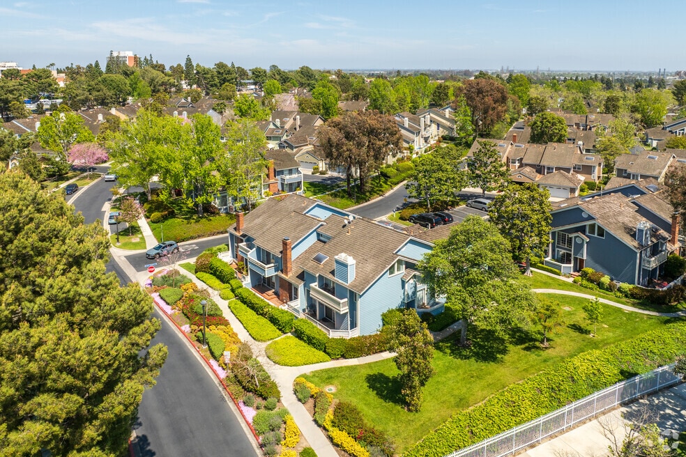 University Park Estates