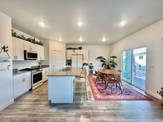 3923 W Rock Is Ave, Lehi, UT 84043