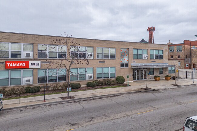 Acero - Rufino Tamayo Elementary School offers a space where all people can learn and thrive.