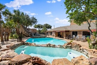 12903 Sugar Ridge Blvd, Stafford, TX 77477