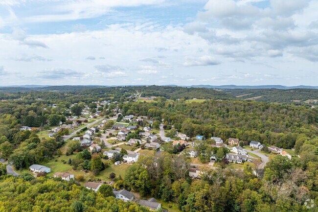 Those looking for a quiet lifestyle can check out Grimesville.