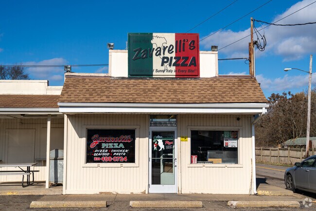 Zavarelli's Pizza offers a variety of options for residents of East End North Canton.