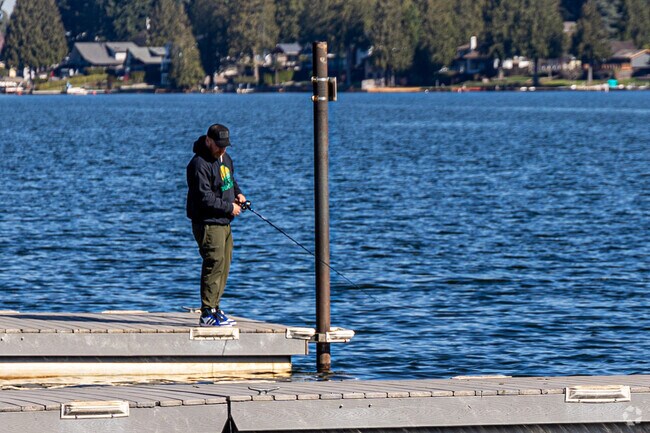 Allan Yorke Park has many fishing piers you can try your luck from on Lake Tapps.