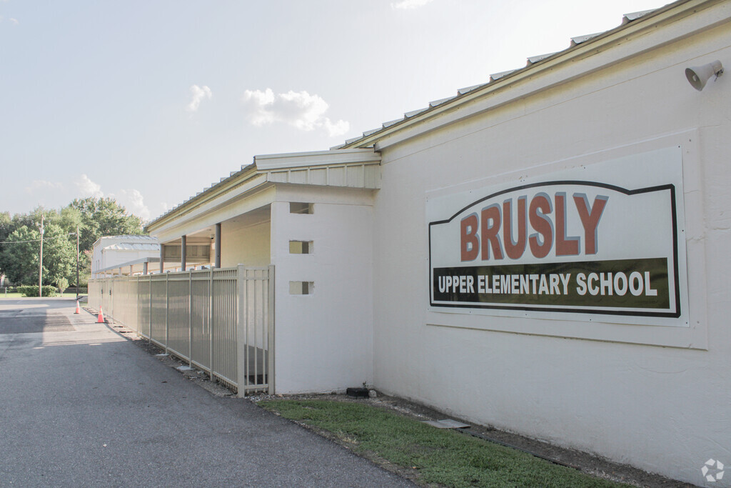 Main entrance to Brusly Upper Elementary School in West Baton Rouge Parish, Brusly LA