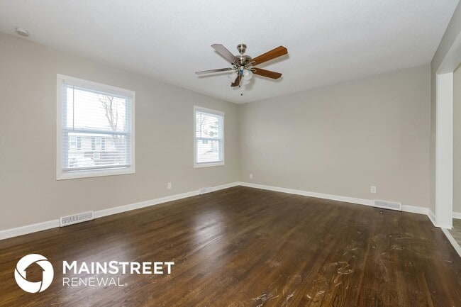 7905 E 117th Place, Kansas City, MO 64134 - photo 2