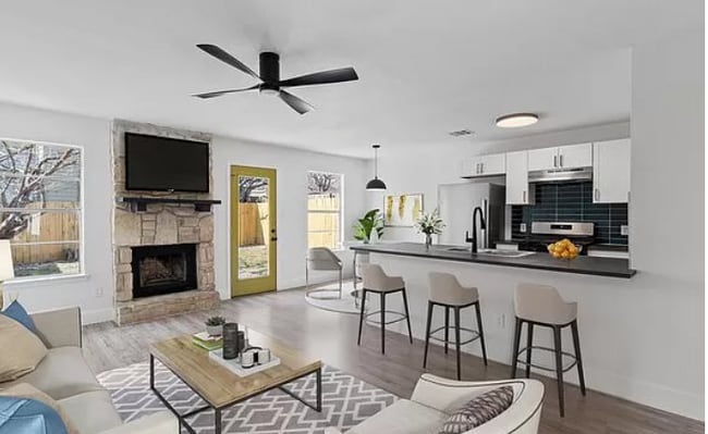 2406 Burleson Ct, Austin, TX 78741 - photo 5