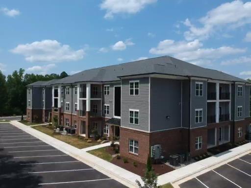 Peyton Place, Burlington, NC 27215 - photo 2