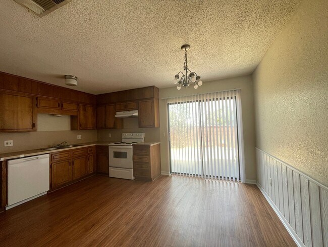 3407 Victoria Cir unit C, Killeen, TX 76543 - photo 6