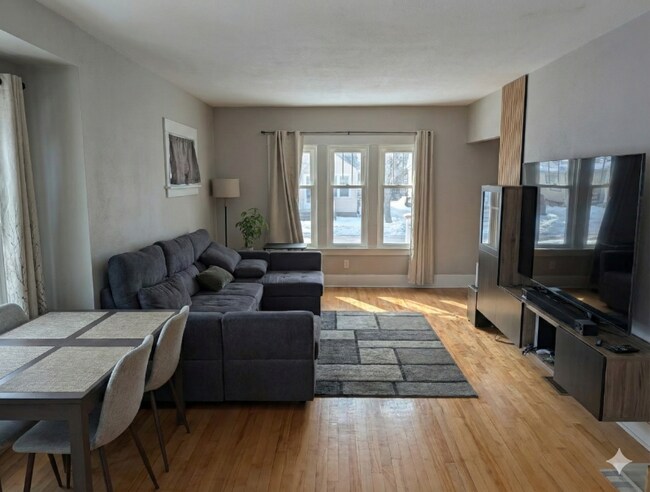 6706 Vista Ave, Milwaukee, WI 53213 - photo 5