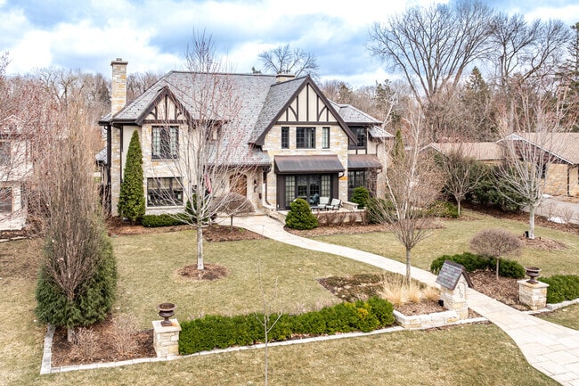 Tudor mansions are found along Mississippi River Blvd in the Macalester-Groveland neighborhood.