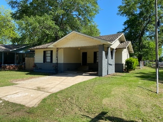 802 E 4th St, Mount Pleasant, TX 75455