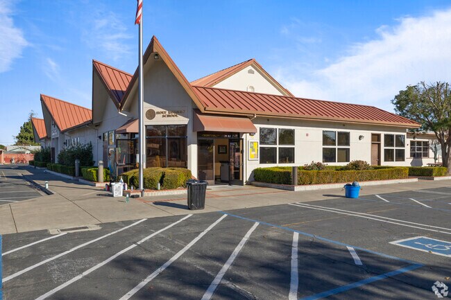 Holy Rosary Elementary School is a great private school option in The City of Antioch Ca.