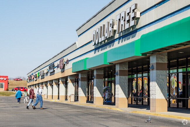 National chains are convenient shopping options in Ozark.