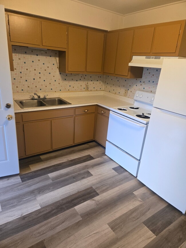 418 N Center St Unit B, Collinsville, IL 62234