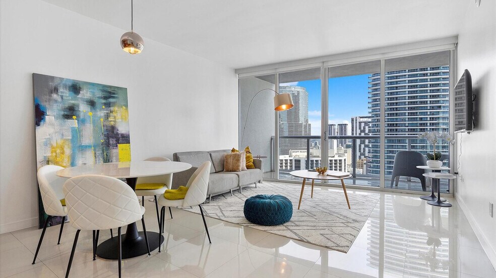 Icon Brickell Tower 1 unit FL30-ID1049802P, Miami, FL 33131 - photo 1