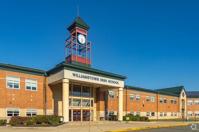 Williamstown High School has earned an overall rating of B from Niche.