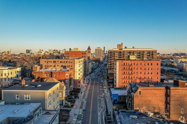 Mid-Cambridge offers a lot of history and sophistication within its boundaries.