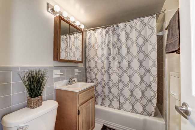 Wheaton House, Silver Spring, MD 20902 - photo 6