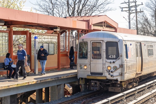 Eltingville is a picturesque and family-friendly neighborhood in Staten Island.