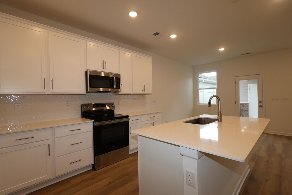 2900 Suzanne Landon Dr unit F5, Murfreesboro, TN 37130 - photo 1