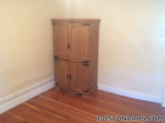 193 Mt Auburn St unit 3, Cambridge, MA 02138 - photo 7