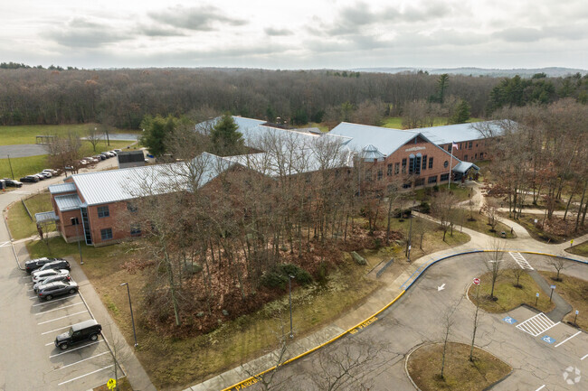 Jefferson Elementary School is located in the Franklin neighborhood of Massachusetts.