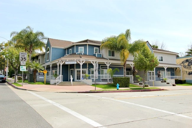 13112 Hadley St unit 203, Whittier, CA 90601 - photo 2