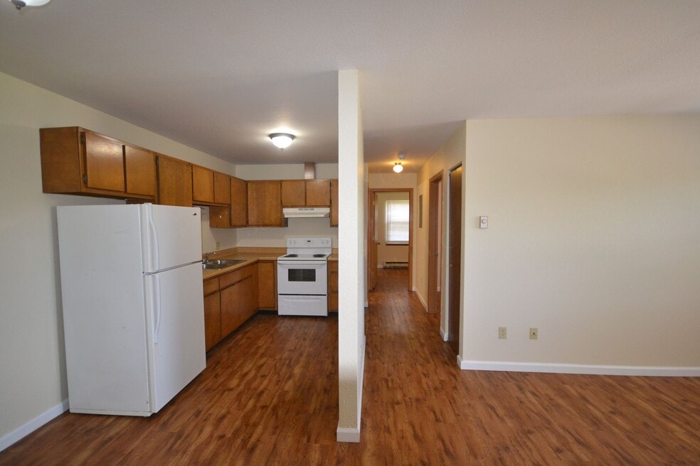 Marshfield Apartments