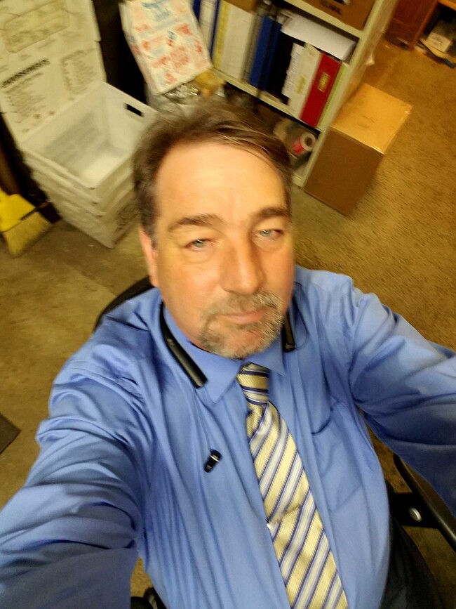 Agent Photo