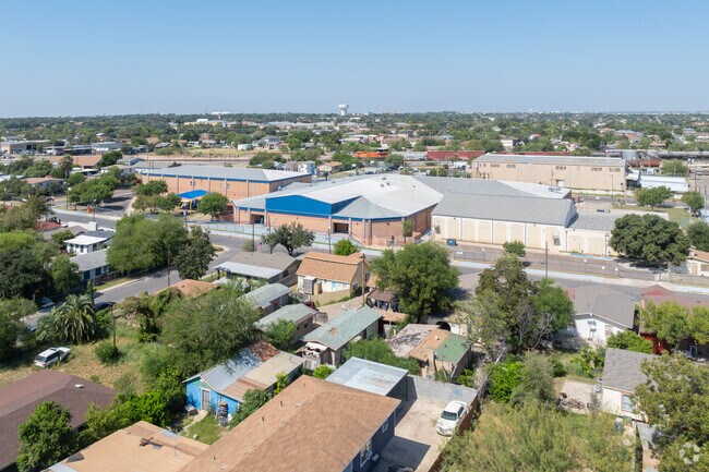 Hachar Elementary is the go to school in the Three Points Neighborhood.
