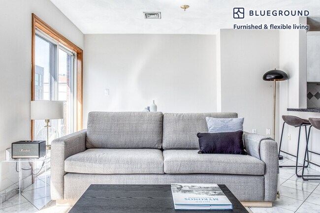 237 Hanover St unit FL4-ID420, Boston, MA 02113 - photo 3