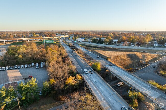 Interstate 95 is accessible to residents of Levittown who commute to Philadelphia.