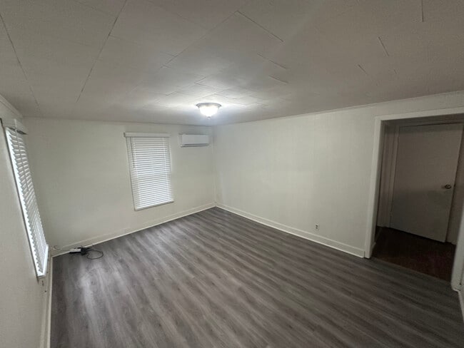 1628 Brasfield St, Dyersburg, TN 38024 - photo 3