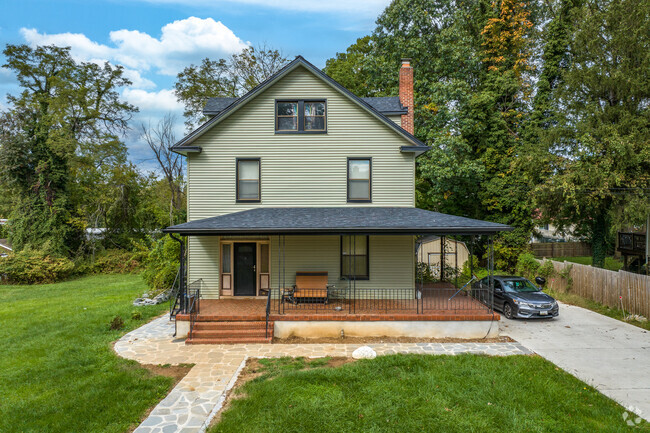 Have an amazing front porch in Grove Park.