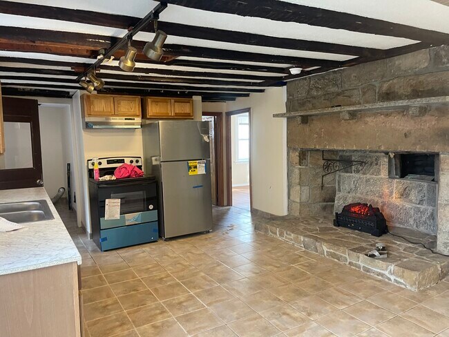 19 Alton Bradford Rd, Bradford, RI 02808 - photo 2