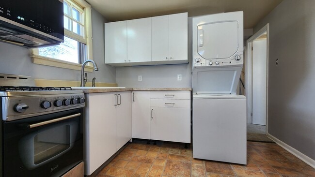 95 W Ashland St unit 95 W Ashland St Apar, Doylestown, PA 18901 - photo 6