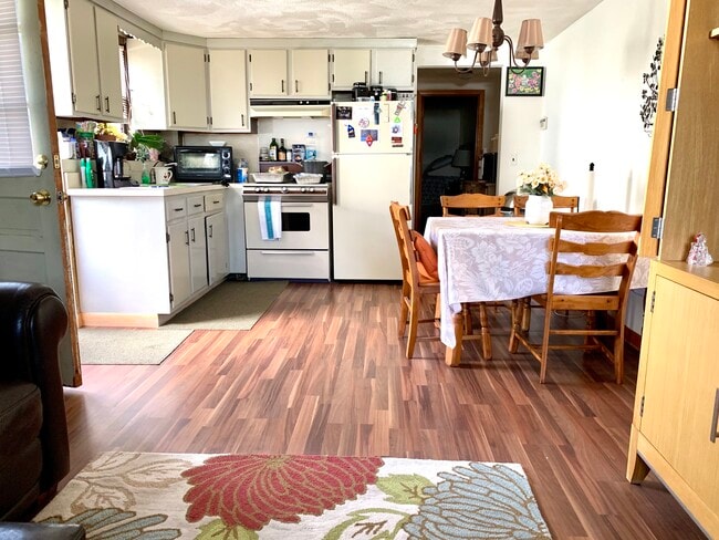 93 Sigourney St unit 1, Revere, MA 02151 - photo 7