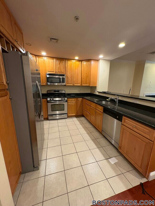 83 Fairmount Ave Unit 9, Boston, MA 02136