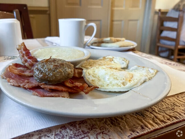 The Old Chickahominy House serves up home-cooked classics in Greensprings.