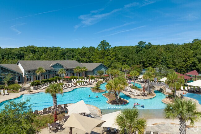 Hampton Lake features many private amenities including a pool with a lazy river.