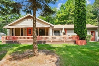 5231 E Michigan Ave, Au Gres, MI 48703