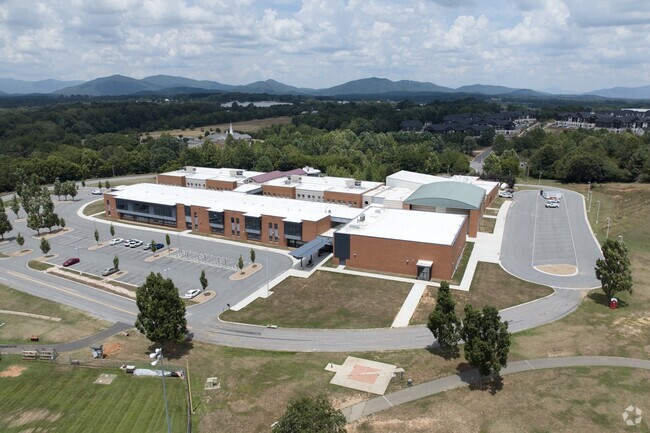 Forest Middle School serves the community of Forest.