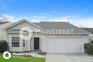 524 Lightspun Ln, Charlotte, NC 28216