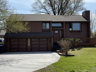 2804 47th St, Moline, IL 61265