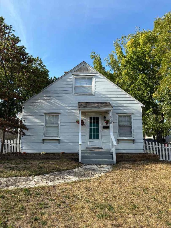 878 W 10th Ave, Columbus, OH 43212