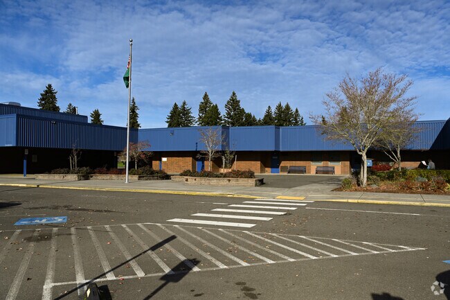 Silver Star Elementary School provides education in the neighborhood of 
Orchards Area.